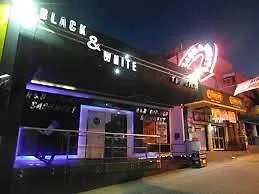 Ayia Napa Apartment 아이아 나파